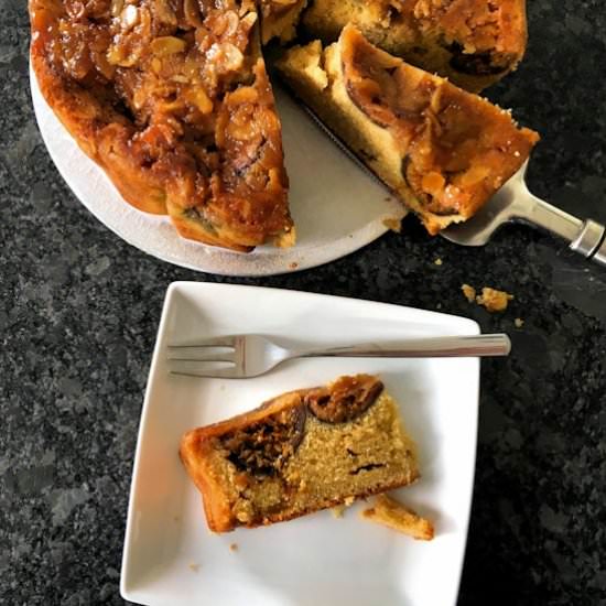 Sticky fig cake