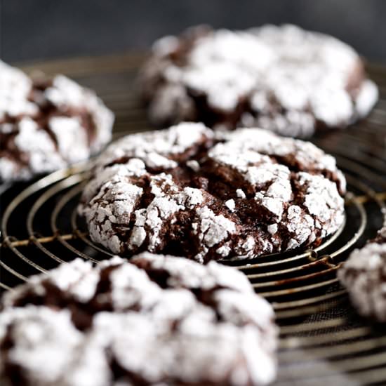 Chocolate Ginger Crinkle Cookies