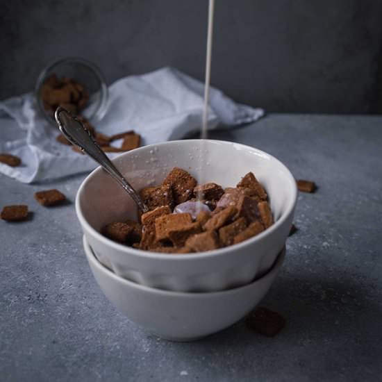 Homemade Vegan Cinnamon Crunch Flakes