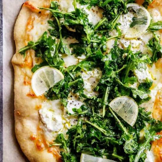 Pizza with Arugula & Goat Cheese