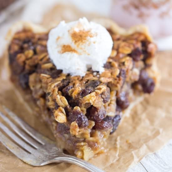Oatmeal Rum Raisin Pie