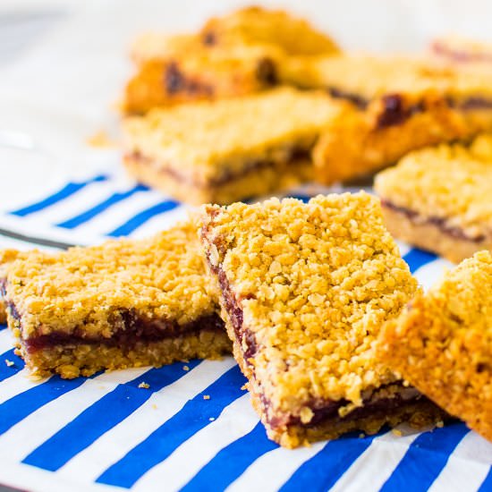 Strawberry Oatmeal Squares Recipe