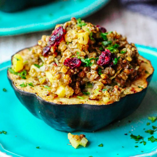 Lentils Stuffed Acorn Squash