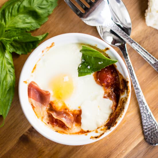Italian Baked Eggs with Prosciutto