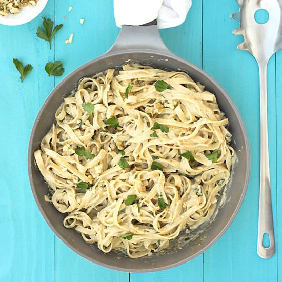 Black Garlic Creamy Linguini Pasta