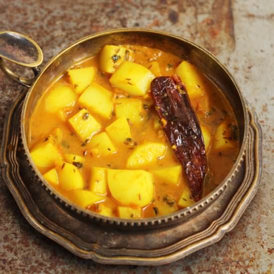 Potatoes And Tomatoes Curry