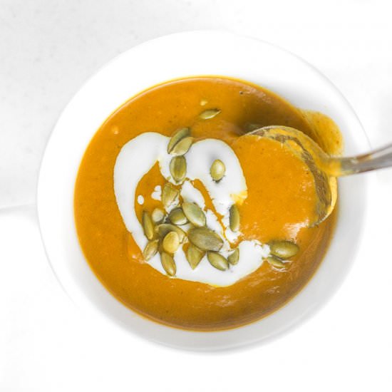 Coconut Curry Pumpkin Soup