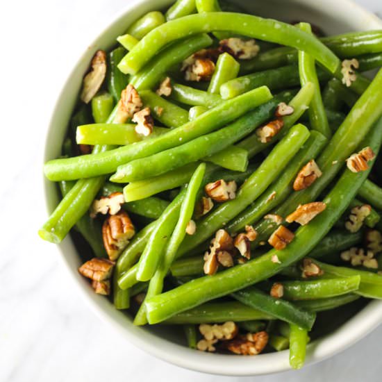 Low FODMAP Green Beans with Pecans