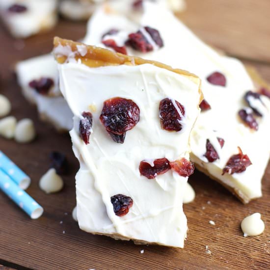 Cranberry Bliss Saltine Toffee