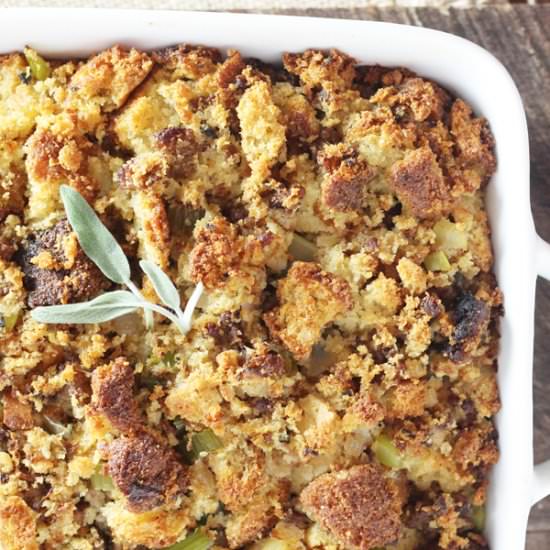 Southern Sausage Cornbread Dressing