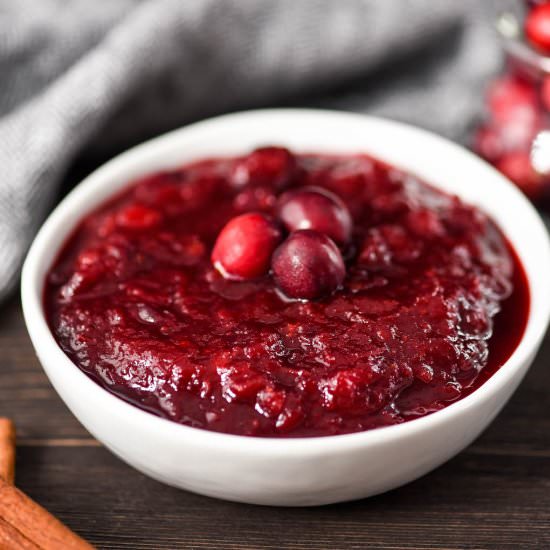 Healthy Homemade Cranberry Sauce