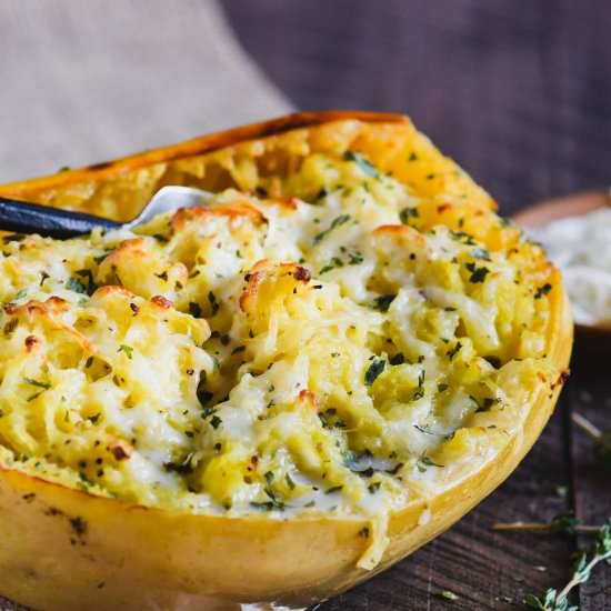 Cheesy Garlic Spaghetti Squash