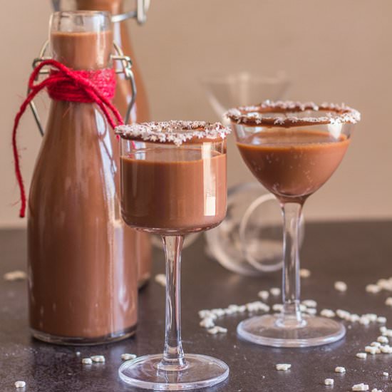 Homemade Creamy Nutella Liqueur