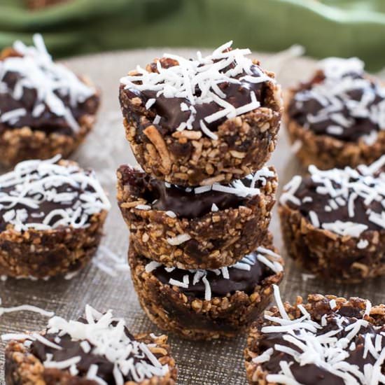 Healthy Chocolate-Coconut Baskets