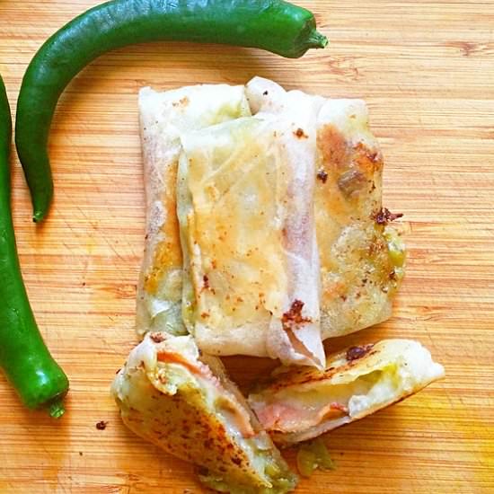 Bacon, Brie and Chile Spring rolls