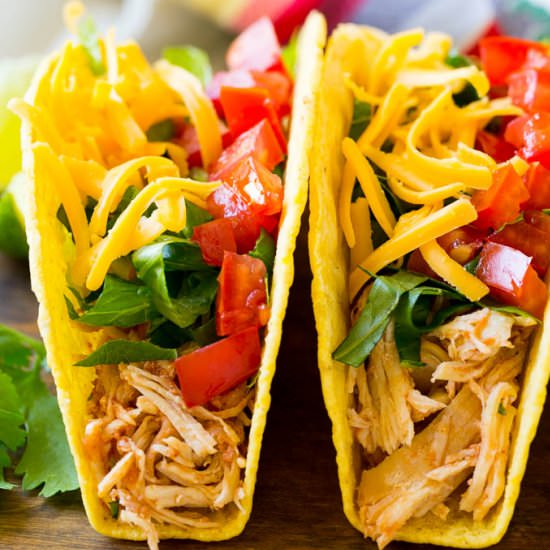 Slow Cooker Chicken Tacos