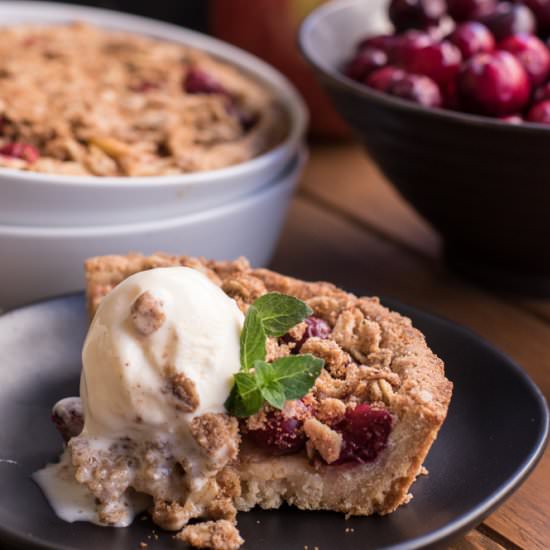 Cranberry Apple Crumble Pie