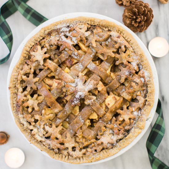 Gingerbread Apple Pie