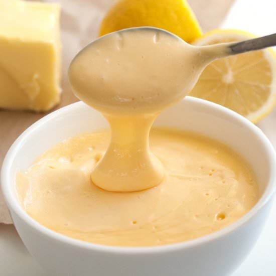 Easy Hollandaise Sauce