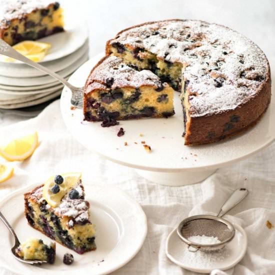 BLUEBERRY LEMON YOGHURT CAKE