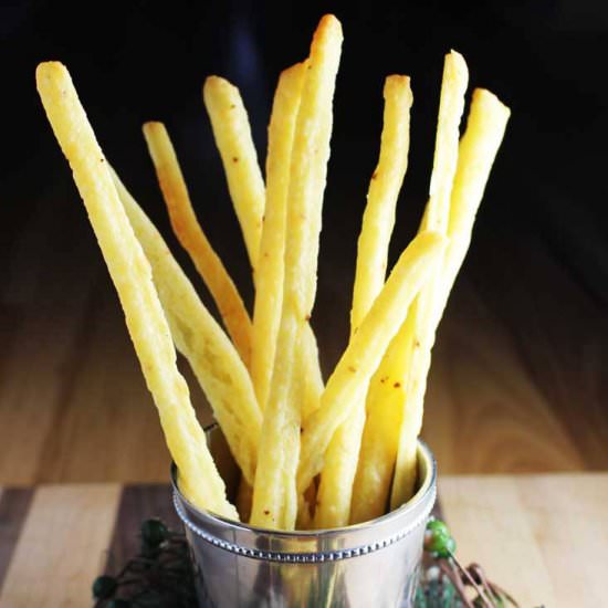 Spicy Cheddar Cheese Straws