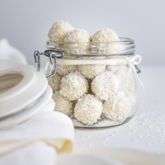 5 Ingredient Paleo Raffaello