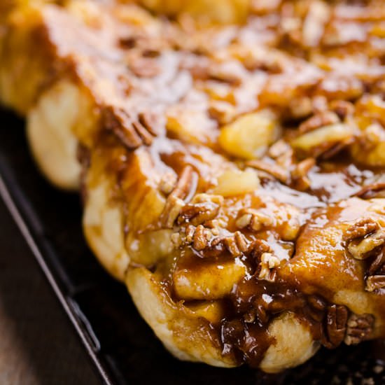 Caramel Apple Pecan Monkey Bread