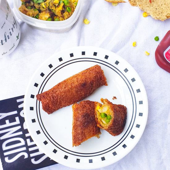 Bread Roll with Samosa Stuffing