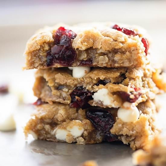White Chocolate Cranberry Oat Bars