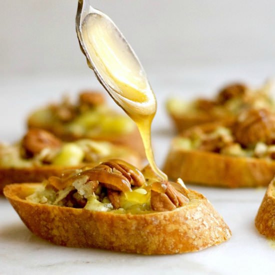 Blue Cheese Crostini Pecans & Honey