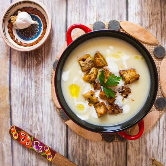 Cream of Garlic Soup