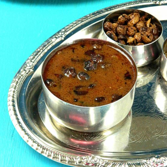Tangy Curry made of Turkey Berry