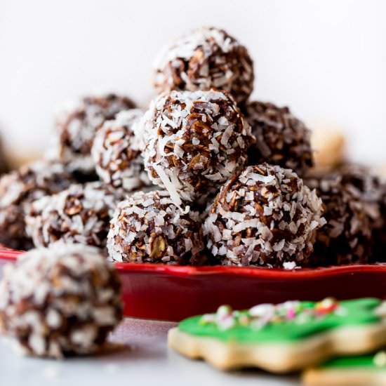 No-Bake Chocolate Coconut Snowballs