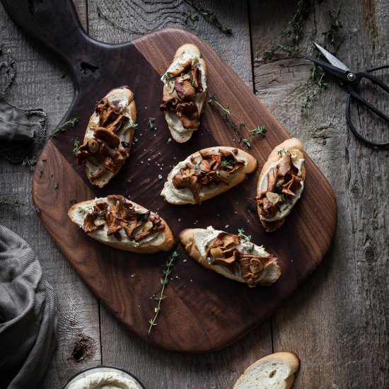 Garlic & Chanterelle Crostinis