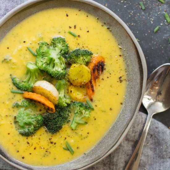 Roasted Broccoli & Cheese Soup
