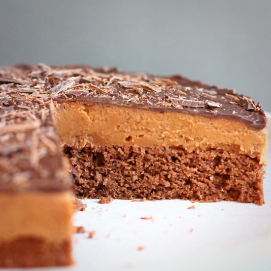 GF Vegan Chocolate Mousse Cake