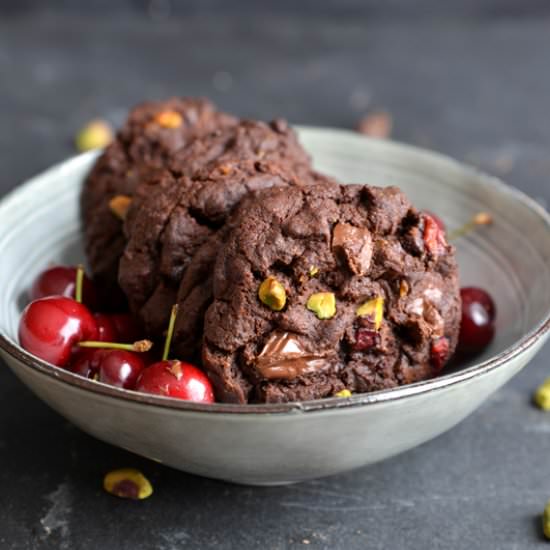 Cherry & Pistachio Chocolate Cookie