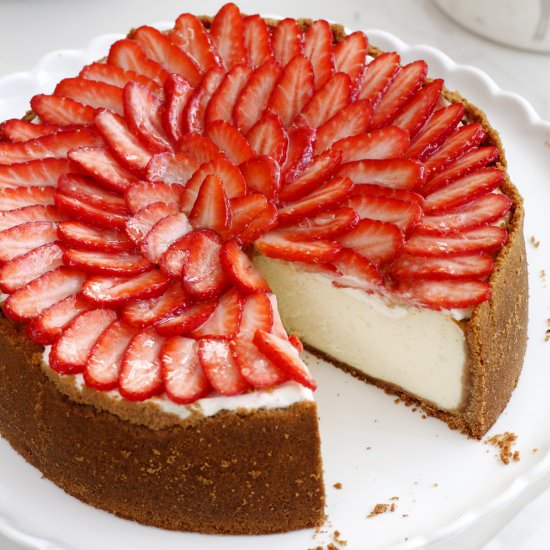 Glazed Strawberry Cheesecake