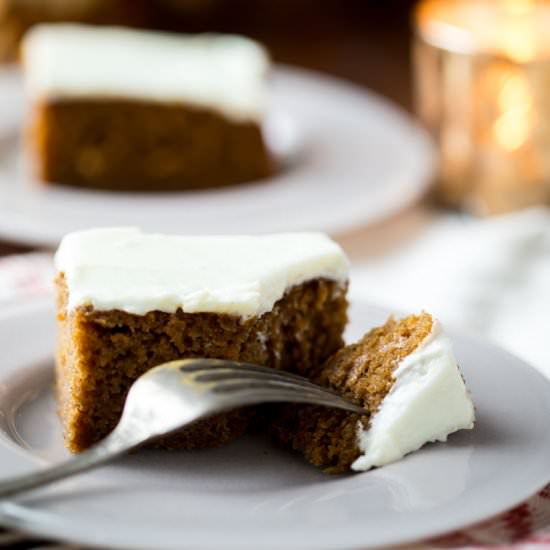 Healthier Gingerbread Cake