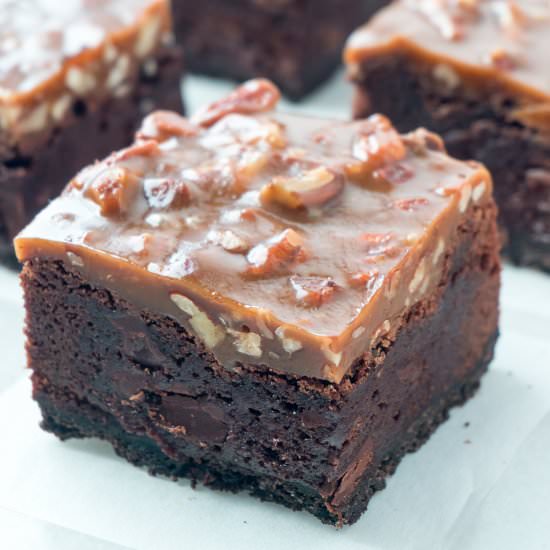 Fudgy Caramel Pecan Turtle Brownies