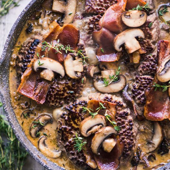 Chopped Steak with Mushroom Gravy