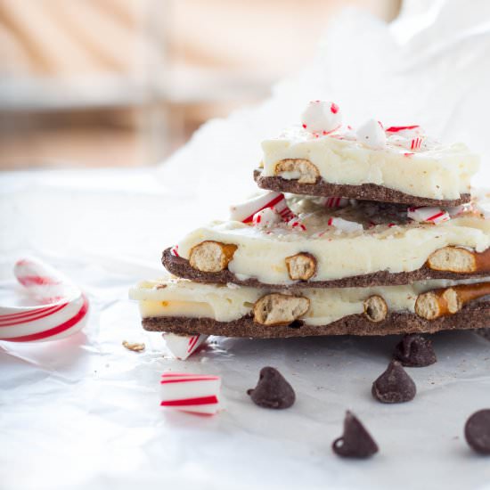 Peppermint Pretzel Bark