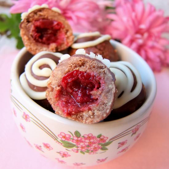 Chocolate Balls with Raspberry