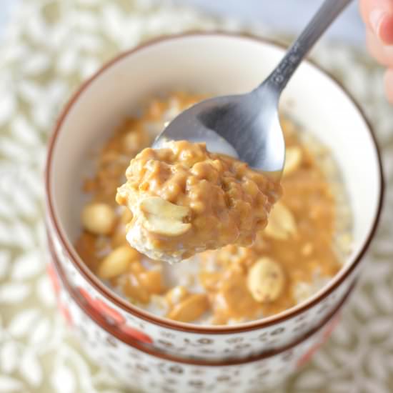 Microwave Peanut Butter Oatmeal