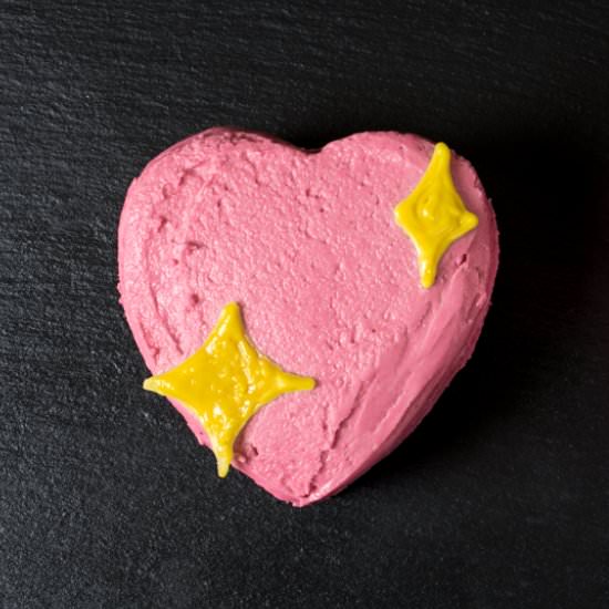 Sparkle Heart Emoji Cake