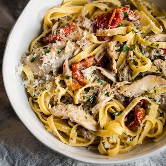 Slow-Cooked Chicken Vino Bianco