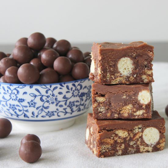 No Bake Maltesers Slice