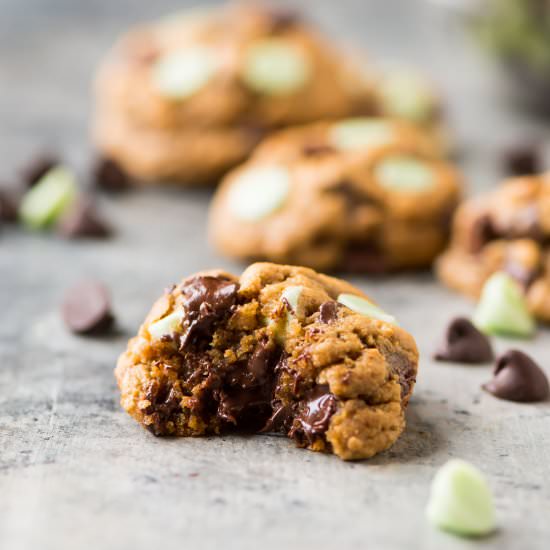 Mint Chocolate Chip Cookies
