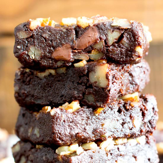 Fudgy Paleo Maple Pecan Brownies