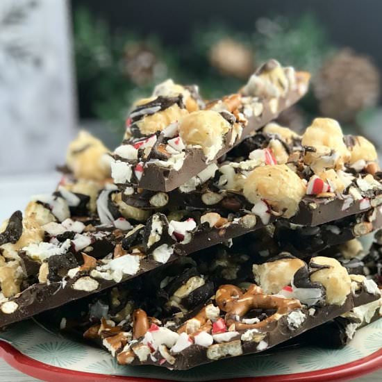 Chocolate Peppermint Popcorn Bark